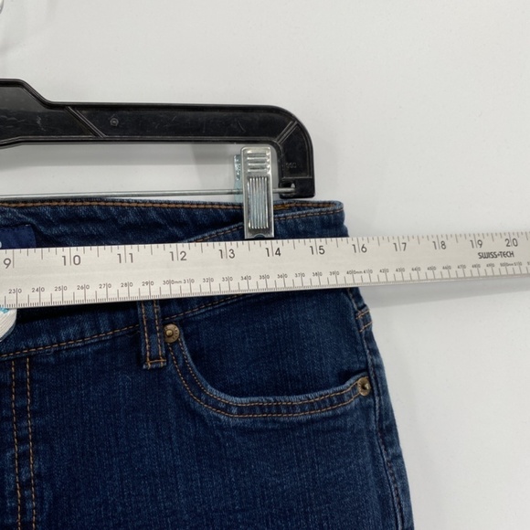 Chaps Jeans Women's Size 8 Straight Leg Dark Blue Denim 5 Pocket Stretch - Picture 4 of 11
